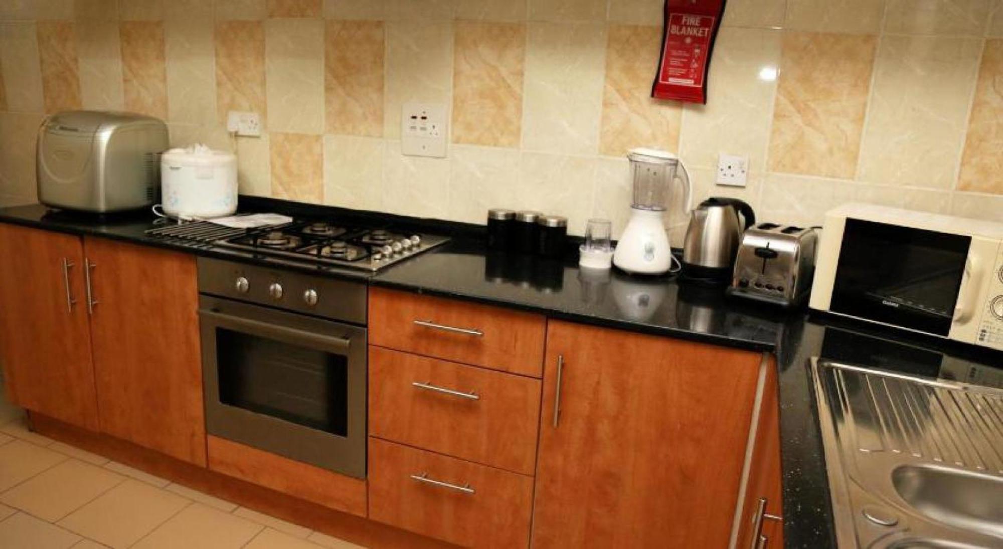 Room In Lodge - Apartment Royale Hotel-3 Bd Apartment Ikeja Luaran gambar